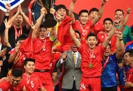 HLV Kiatisuk: ĐT Việt Nam vô địch ASEAN Cup là điều xứng đáng