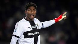 Điểm tin bóng đá sáng 16/1: MU nhắm thủ môn Parma