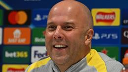 Arne Slot không bất ngờ trước phong độ cao của Lille