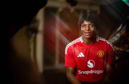 Tại sao Patrick Dorgu chọn áo số 13 Man United