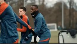 Tuyển thủ Indonesia được đôn lên đội 1 Wolves, đứng trước cơ hội dự trận đấu Liverpool