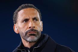 Rio Ferdinand bất ngờ bởi quyết định của Arne Slot trước Everton