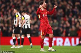 Liverpool tái lập thành tích của Sunderland sau 90 năm