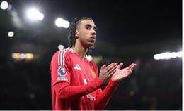 Leny Yoro có thể trở thành William Saliba tiếp theo