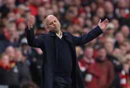 Gary Neville chỉ trích chiến thuật của Arne Slot ở trận chung kết