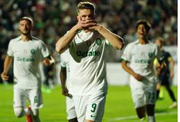 Nani khuyên MU chiêu mộ Viktor Gyokeres
