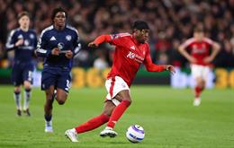 Anthony Elanga phơi bày nghịch cảnh của Man Utd