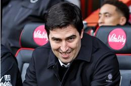 HLV Bournemouth thừa nhận sẽ giúp Bilbao đánh bại MU