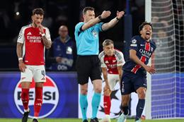 Trọng tài từng nhận hối lộ bắt chính trận chung kết Europa League