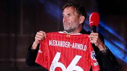 Klopp chỉ trích người hâm mộ Liverpool vì la ó Alexander-Arnold