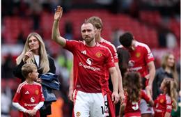 MU xác nhận chia tay 3 cầu thủ sau trận đấu với Aston Villa
