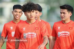 Bùi Alex tập buổi đầu tiên cùng ĐT U22 Việt Nam