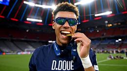 Bản lĩnh của Desire Doue xóa tan mọi định kiến về Paris Saint-Germain