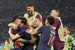 Steven Gerrard: Tôi năm nay 45 tuổi rồi nhưng chưa từng chứng kiến một màn trình diễn như vậy