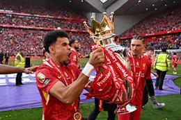 Vợ Luis Diaz khiến NHM Liverpool lo lắng