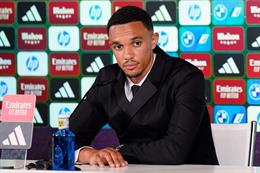 Alexander-Arnold nói tiếng Tây Ban Nha trong màn ra mắt Real
