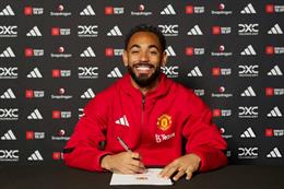 CHÍNH THỨC: Man United công bố tân binh Matheus Cunha