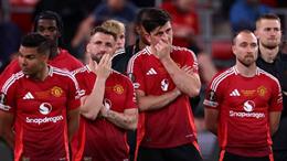 Cổ động viên Man United phẫn nộ vì giá vé lại tăng chóng mặt