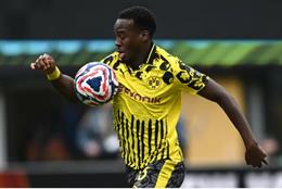 Dortmund lên tiếng về khả năng bán Jamie Gittens cho Chelsea