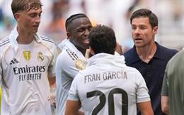 Xabi Alonso nhắc nhở Vinicius và Mbappe về vấn đề phòng ngự