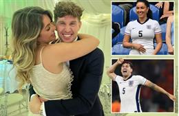 John Stones kết hôn với bạn gái xinh đẹp