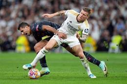 Toni Kroos đưa Rodri lên mây