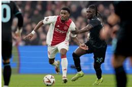 Ajax đáp trả đề nghị 34 triệu bảng của Chelsea cho Jorrel Hato