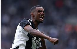 Alexander Isak từ chối đề nghị với mức lương 600.000 bảng/tuần
