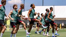 Liverpool vẫn đá giao hữu tại Nhật Bản bất chấp cảnh báo sóng thần