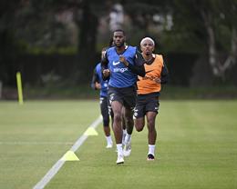 Chelsea tá hỏa khi trung tâm huấn luyện mất thiết bị hơn 1 tỷ đồng