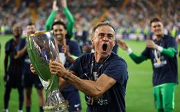 HLV Luis Enrique cân bằng thành tích tại Barca