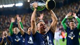 PSG đoạt Siêu cúp châu Âu, Luis Enrique vẫn đòi hỏi hơn nữa