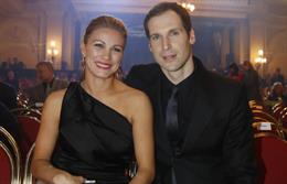 Petr Cech chia tay vợ sau 26 năm chung sống