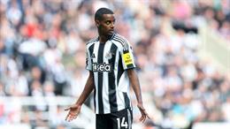 Alexander Isak vẫn được triệu tập lên ĐT Thụy Điển