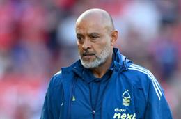 HLV Nuno Santo nói gì trước tin đồn sắp bị Nottingham sa thải?
