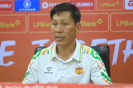 HLV của HAGL muốn học trò chăm chỉ hơn