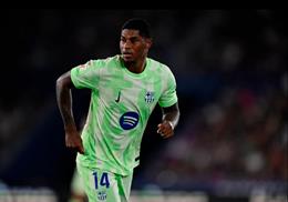 Marcus Rashford bị thay ra chỉ sau 45 phút trước Levante