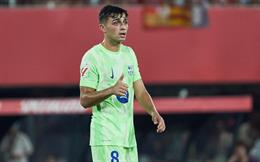 Pedri dính chấn thương cơ, Barcelona lo sốt vó