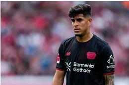 Huyền thoại đặt câu hỏi về việc Arsenal chiêu mộ Piero Hincapie