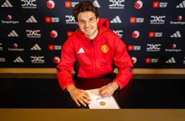 MU chiêu mộ thành công thủ môn Senne Lammens