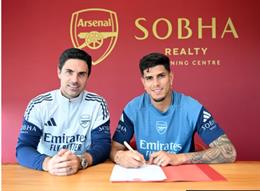 HLV Arteta ngợi khen hai siêu dự bị trong đội hình Arsenal