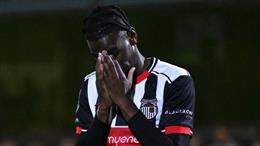 Grimsby bị phạt vì sai sót hy hữu trước Man United