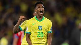 Estevao Willian lập siêu phẩm xe đạp chổng ngược, ghi bàn đầu tiên cho ĐT Brazil