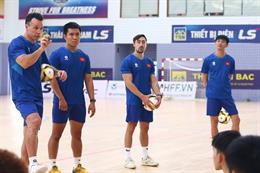 ĐT futsal Việt Nam chuẩn bị sang Kuwait tập huấn