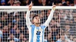 Lautaro Martinez vượt qua thành tích ghi bàn của Diego Maradona