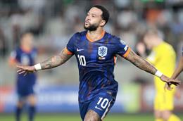 Vượt mặt Van Persie, Depay thiết lập cột mốc khủng