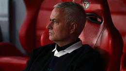 Chủ tịch Fenerbahce hé lộ lý do Jose Mourinho bị sa thải