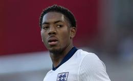 Lewis-Skelly bị loại khỏi danh sách tuyển Anh ở trận gặp Serbia