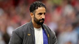 Ruben Amorim bị cảnh báo khó trụ đến Giáng sinh tại Man United