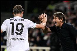 Rasmus Hojlund chỉ mất 14 phút để có bàn đầu tiên cho Napoli